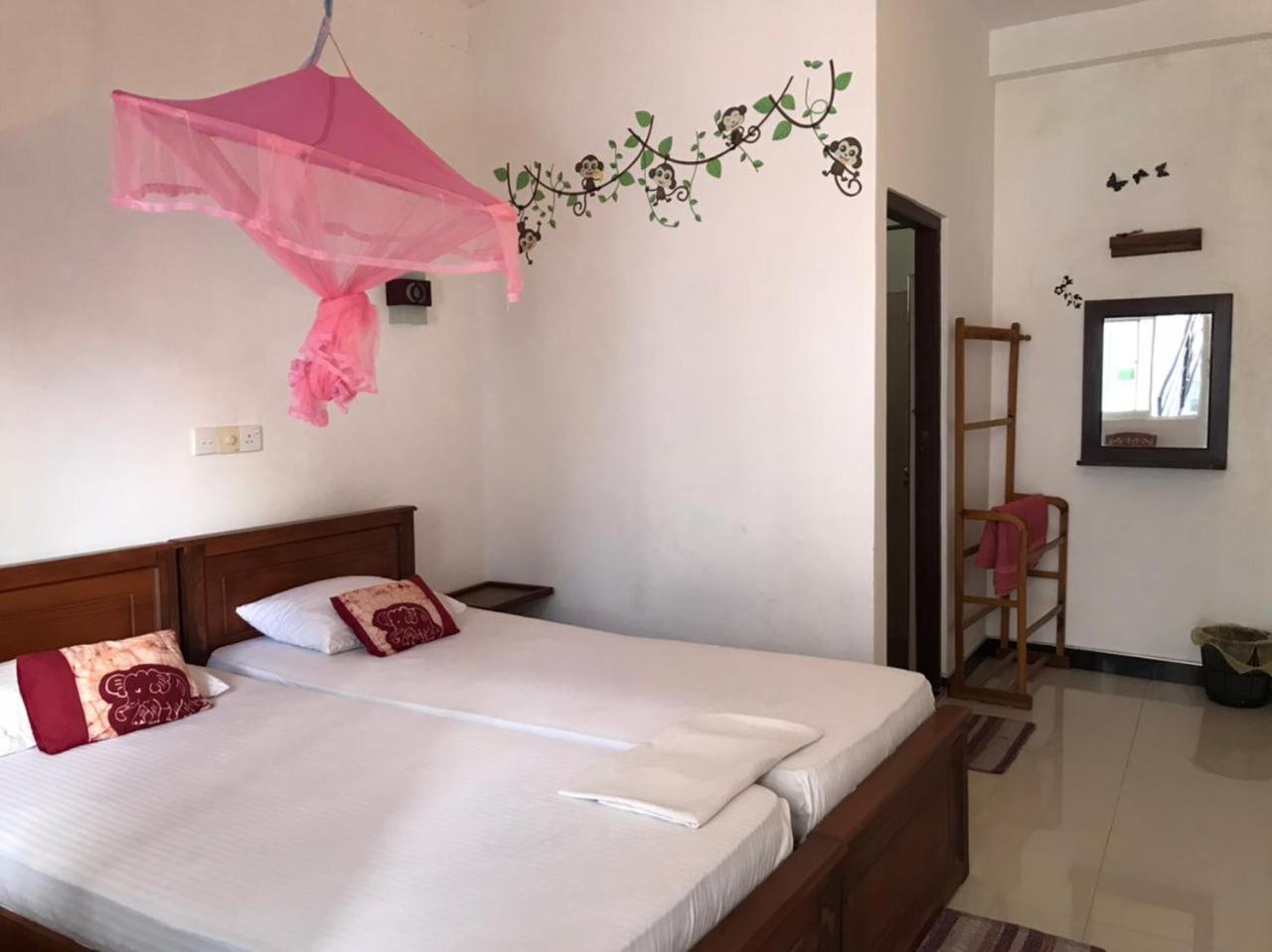 Anna Tourist Inn Негомбо Екстер'єр фото