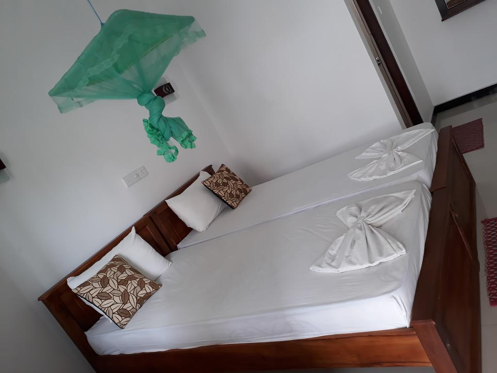 Anna Tourist Inn Негомбо Екстер'єр фото