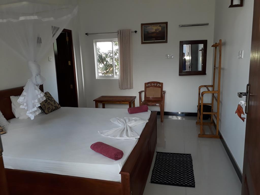 Anna Tourist Inn Негомбо Екстер'єр фото